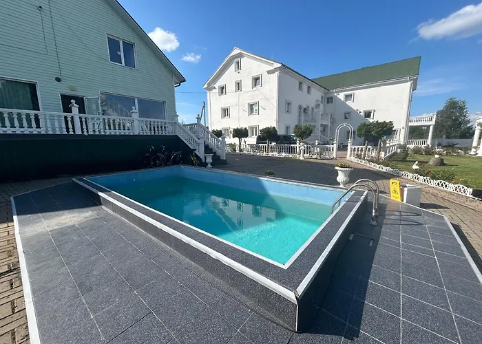 Otel Tatjanos Dvaras *